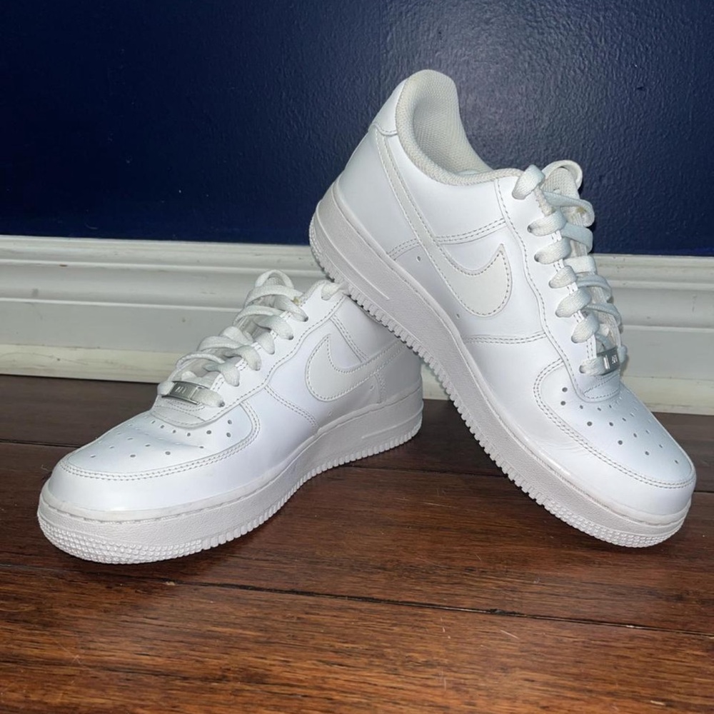 Nike Air Force One’s Size 7.5